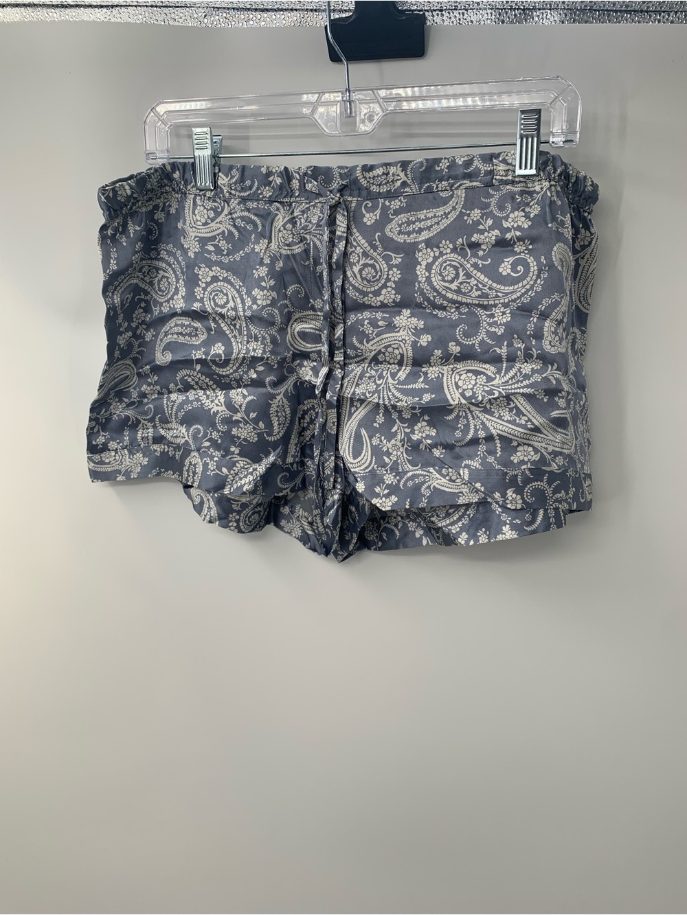 Victoria's Secret Women's Silk Pajama Shorts NWT Luxury Sleepwear L